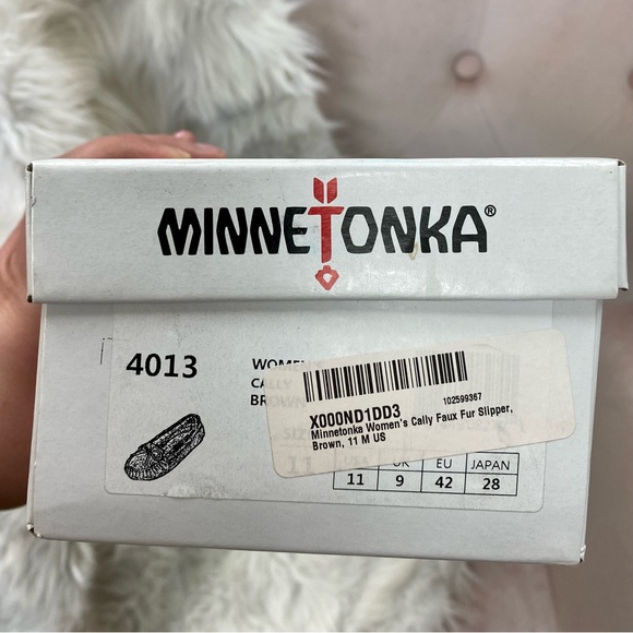NEW IN BOX Minnetonka Cally Brown Suede Leather Moccasins size 11 - Picture 5 of 5